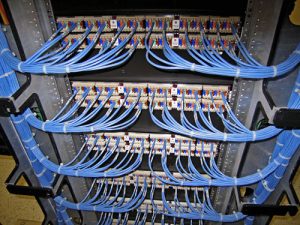 network-rack-500x500 راه اندازی شبکه